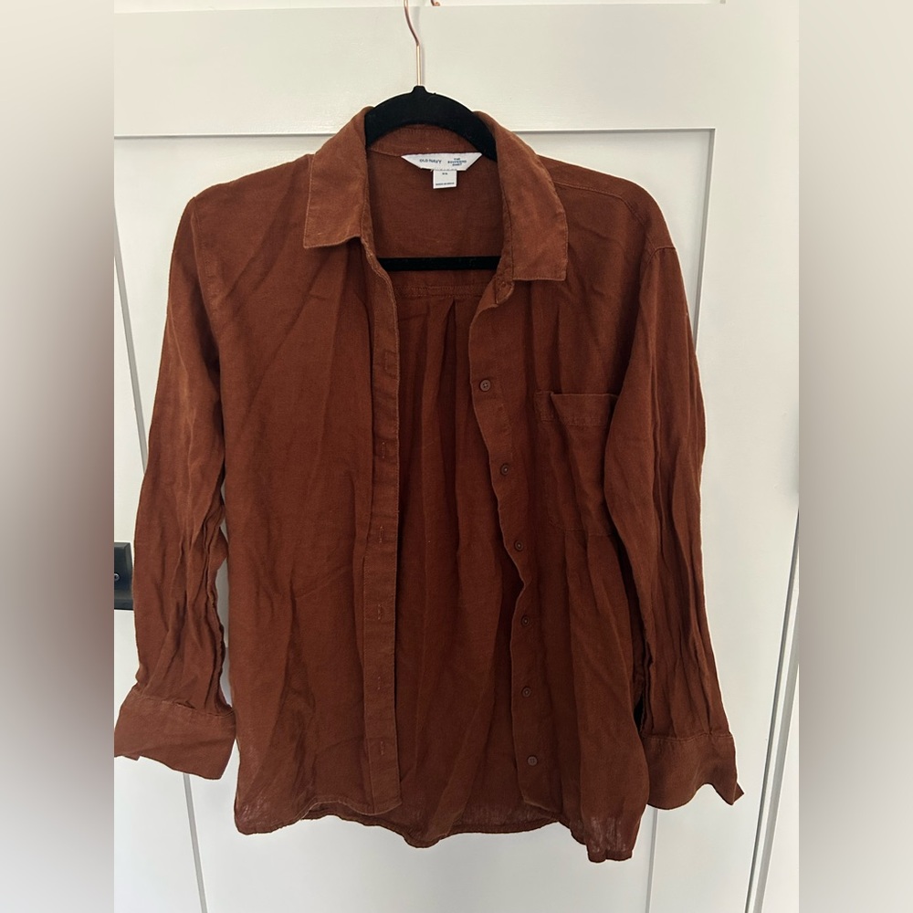 Old Navy Women’s brown boyfriend linen blend set.  Size xs.